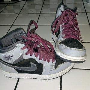 Nikes kids 11